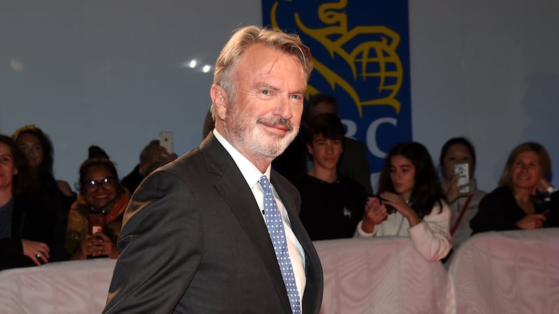 El actor Sam Neill asiste al estreno de "Blackbird" el segundo día del Festival Internacional...