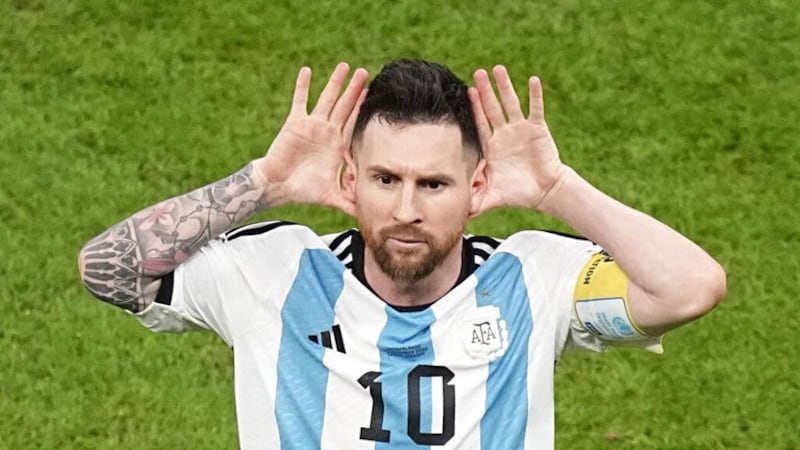 El momento viral del astro argentino fue solamente uno dentro de una cadena en la cual nadie...