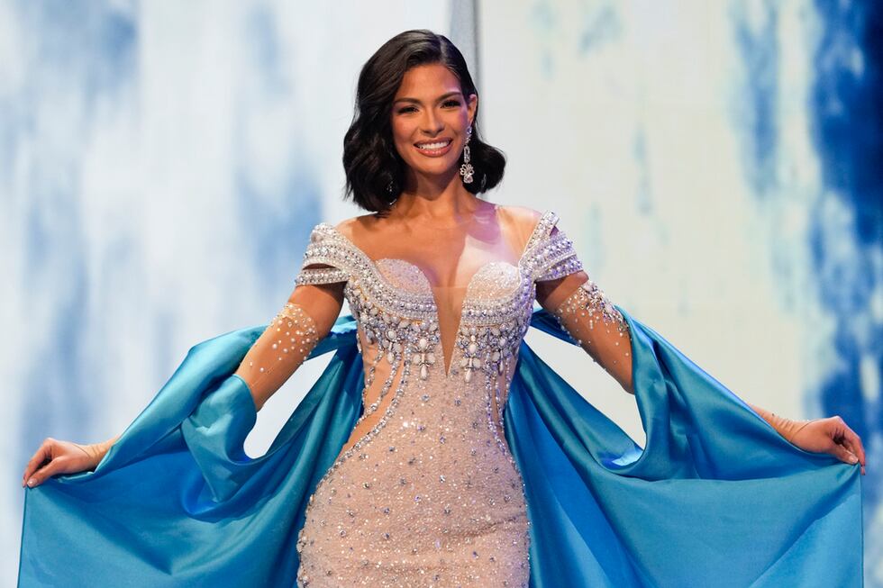Miss Nicaragua Sheynnis Palacios en la ronda de traje de noche de la 72a edición de Miss...